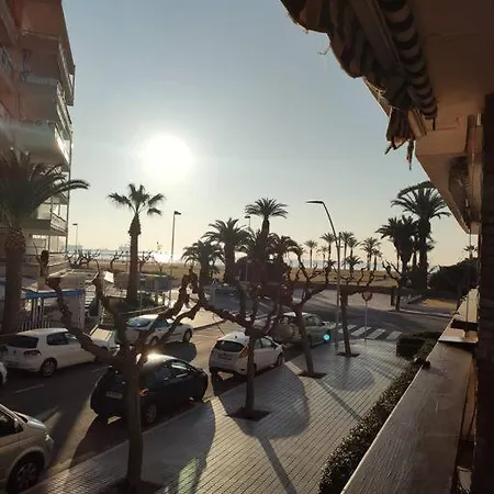 Pineda De Salou Cerca Del Mar Appartamento