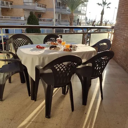 Pineda De Salou Cerca Del Mar Apartment