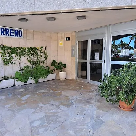 Pineda De Salou Cerca Del Mar Apartment *