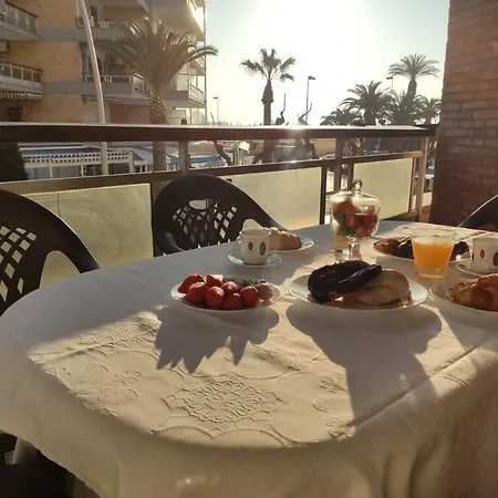 Pineda De Salou Cerca Del Mar